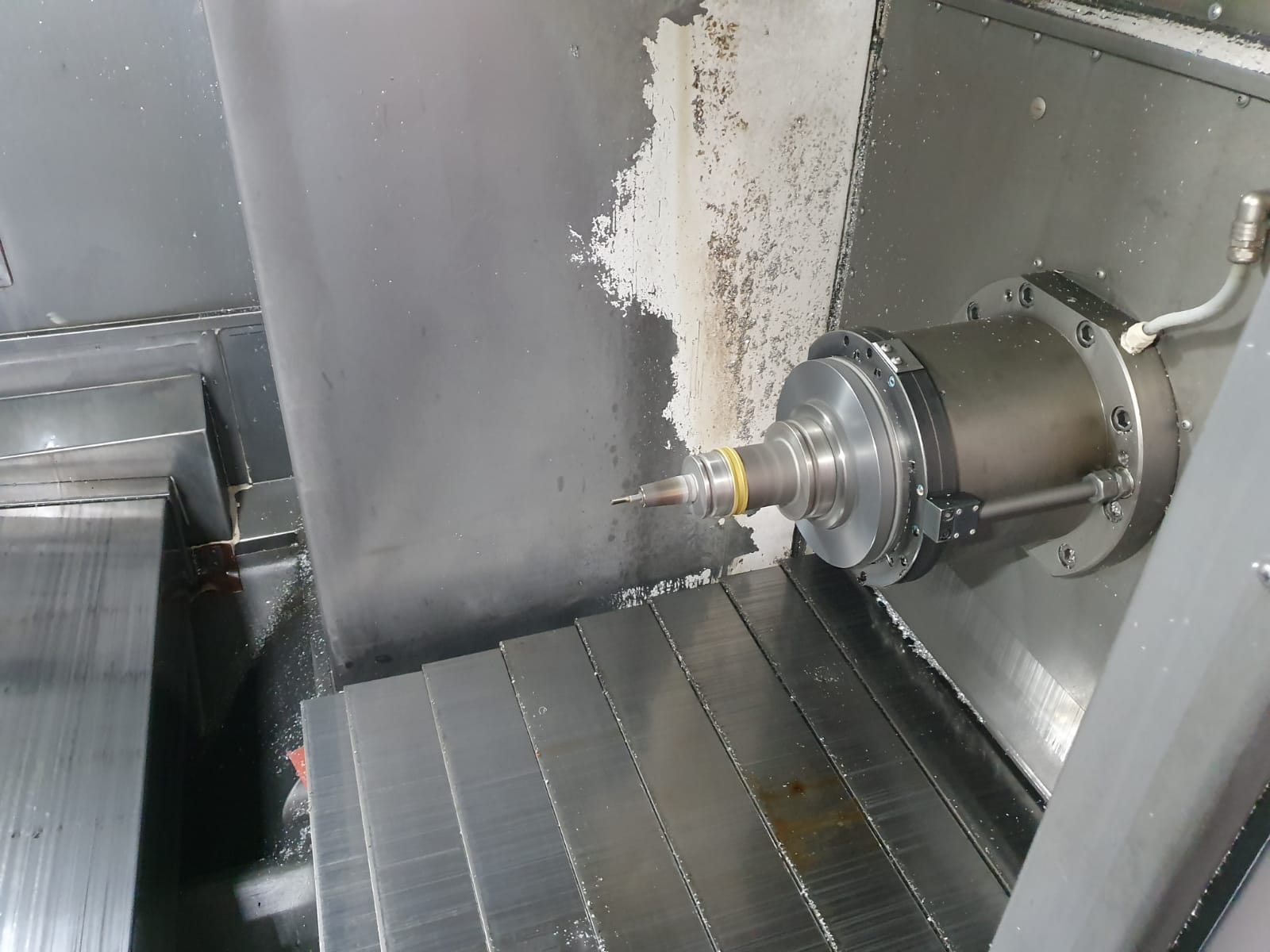 CNC mašina - detalj